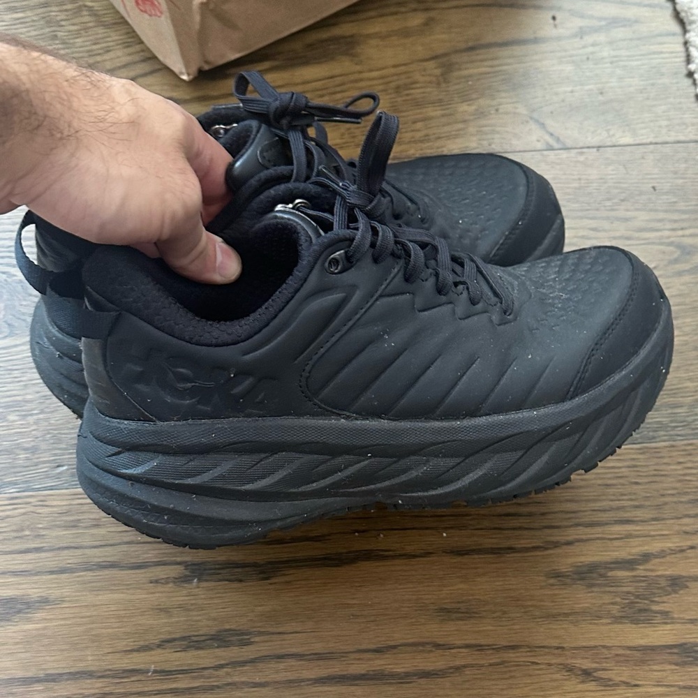 Hoka One Women’s Black Running Shoes US 7.5